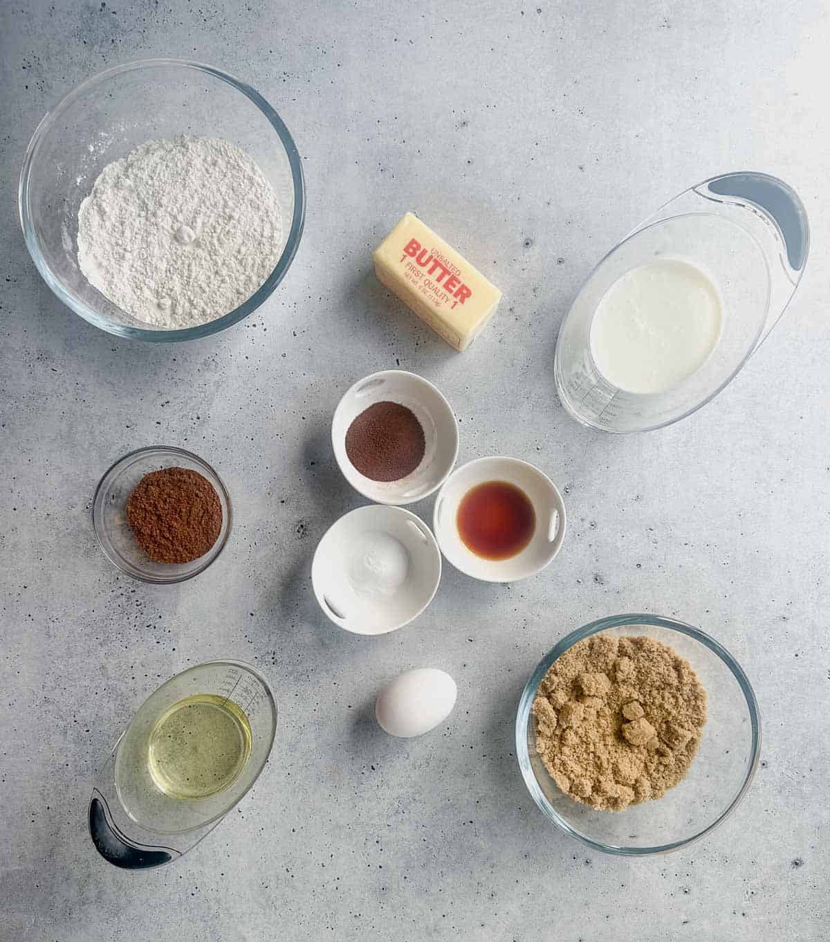Ingredients for dirty chai cake.