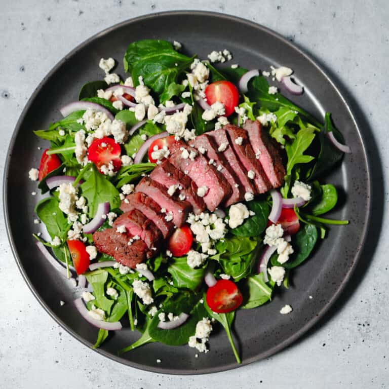 Arugula and Spinach Steak Salad with Gorgonzola and Balsamic ...
